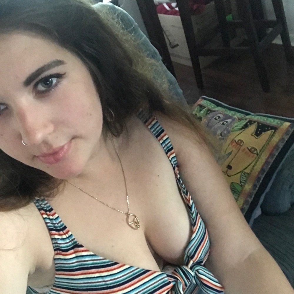 Meet your Posher, Lily